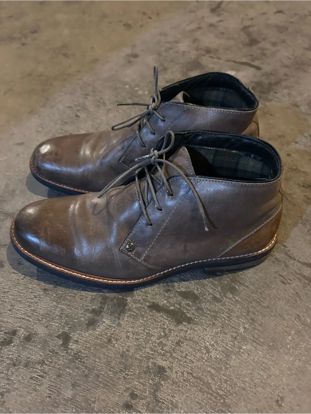 Men's Brown/Gray Leather Lace-Up Chukka Boots